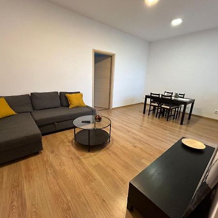 Elegant City Center Apartment 布加勒斯特 外观 照片